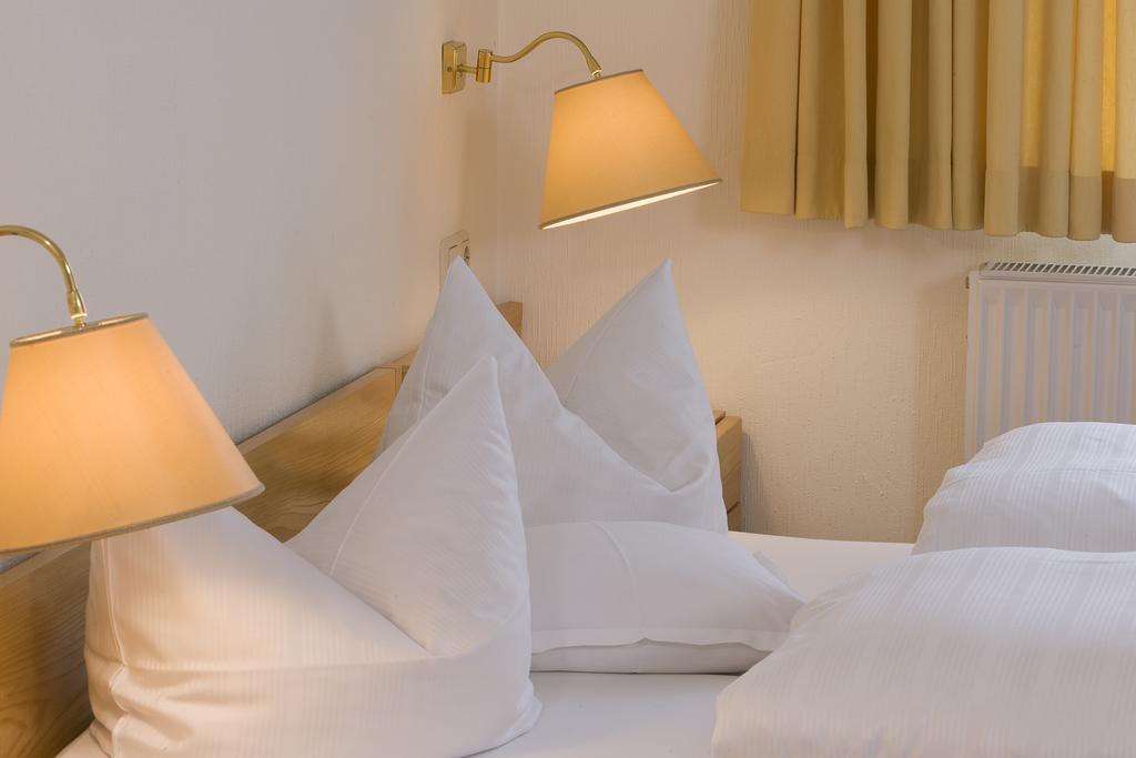 Hotel Parkfrieden Timmendorfer Strand Bagian luar foto