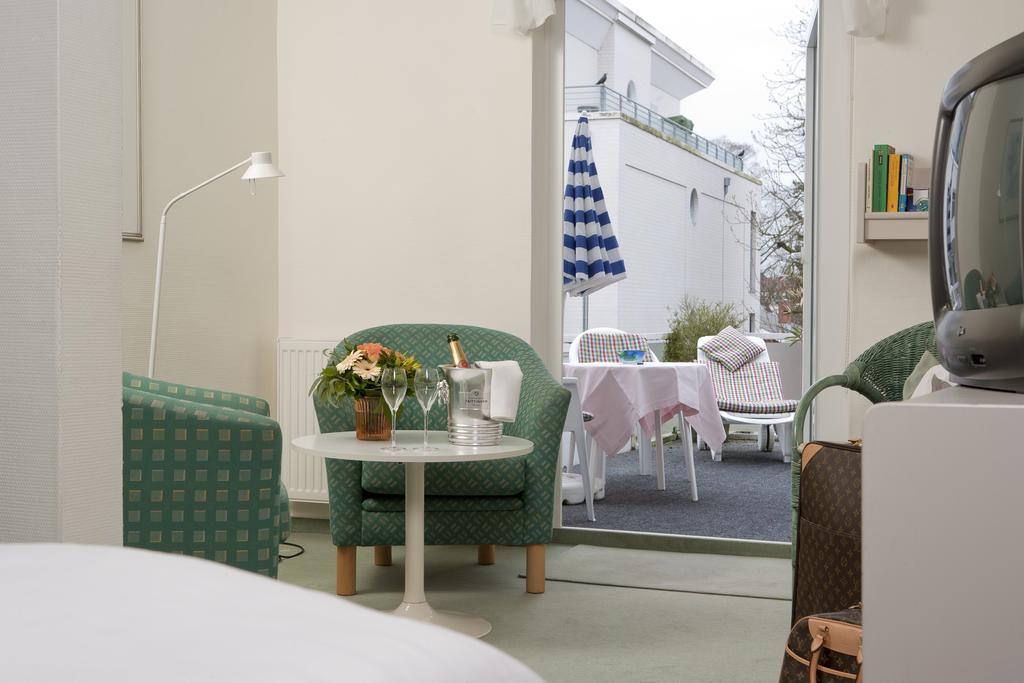 Hotel Parkfrieden Timmendorfer Strand Ruang foto