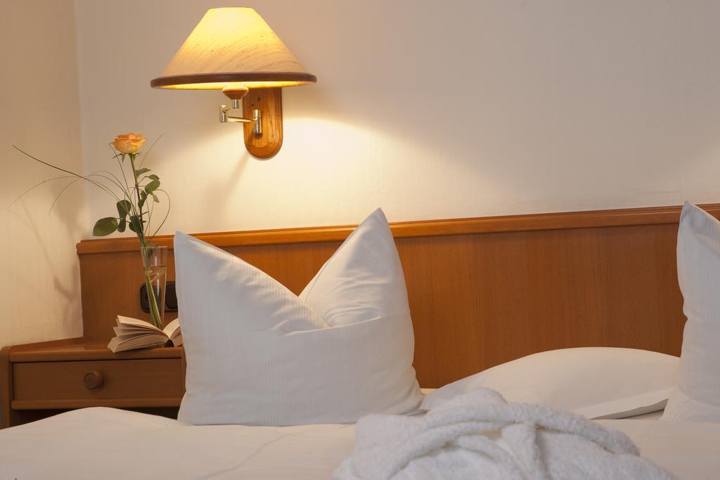 Hotel Parkfrieden Timmendorfer Strand Bagian luar foto