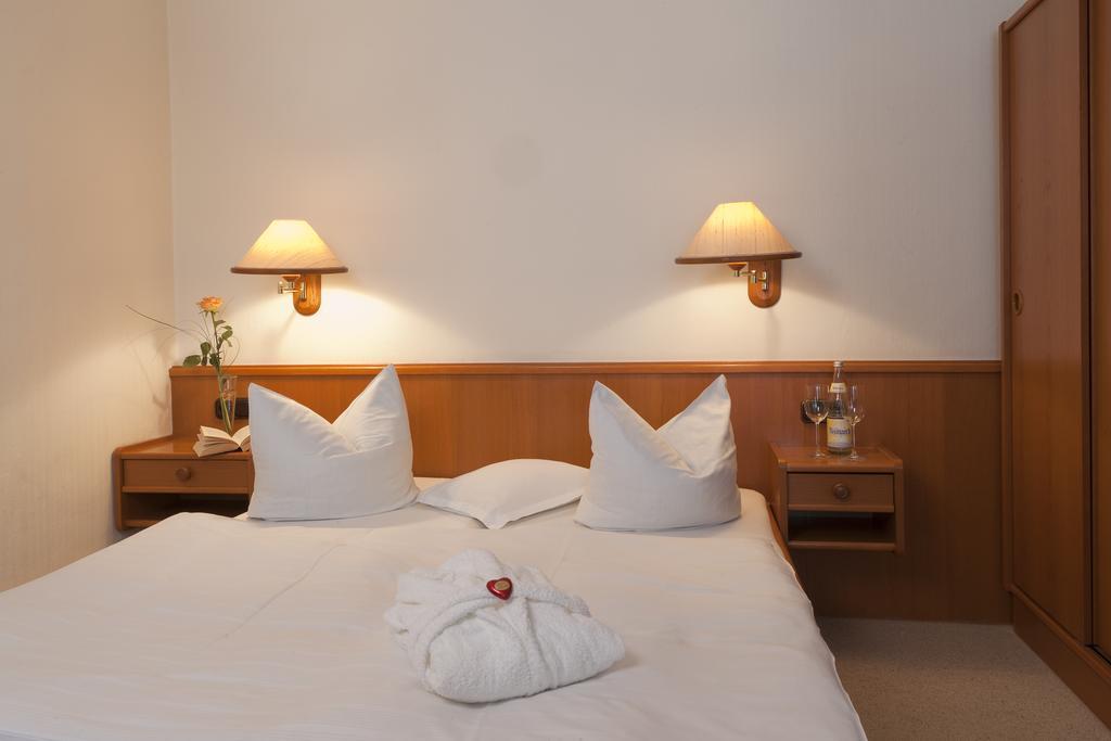 Hotel Parkfrieden Timmendorfer Strand Bagian luar foto